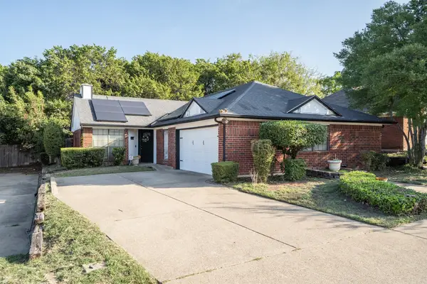 6447 Royal Cedar Drive, Dallas, TX 75236