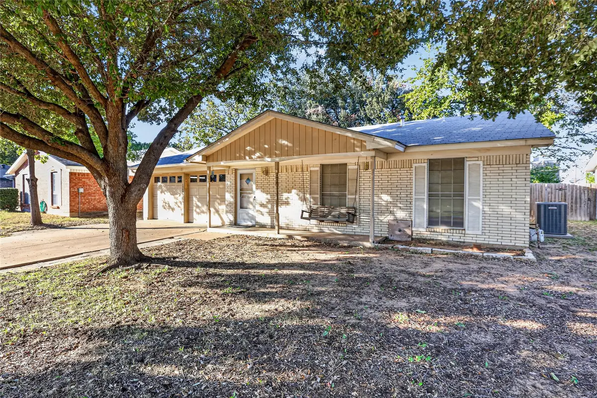 1305 Montclair Street, Arlington, TX 76015 - #1