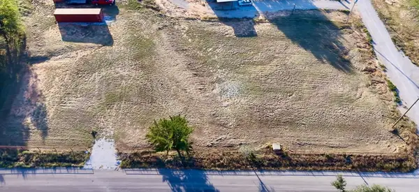 311 Windy Hill Lane, Springtown, TX 76082