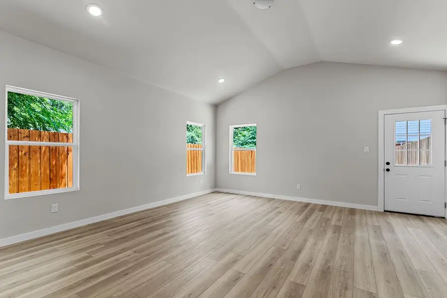 2841 8th Avenue, Fort Worth, TX 76110 - #3