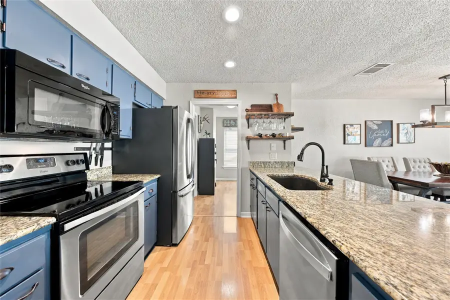 401 Lake Drive, Tool, TX 75143 - #3