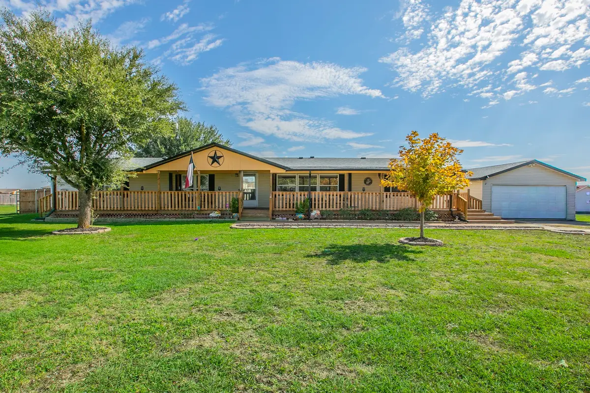 153 Golden Coast Circle, Palmer, TX 75152 - #1