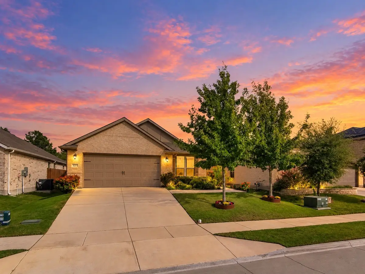 6212 Thunderwing Drive, Fort Worth, TX 76179 - #1