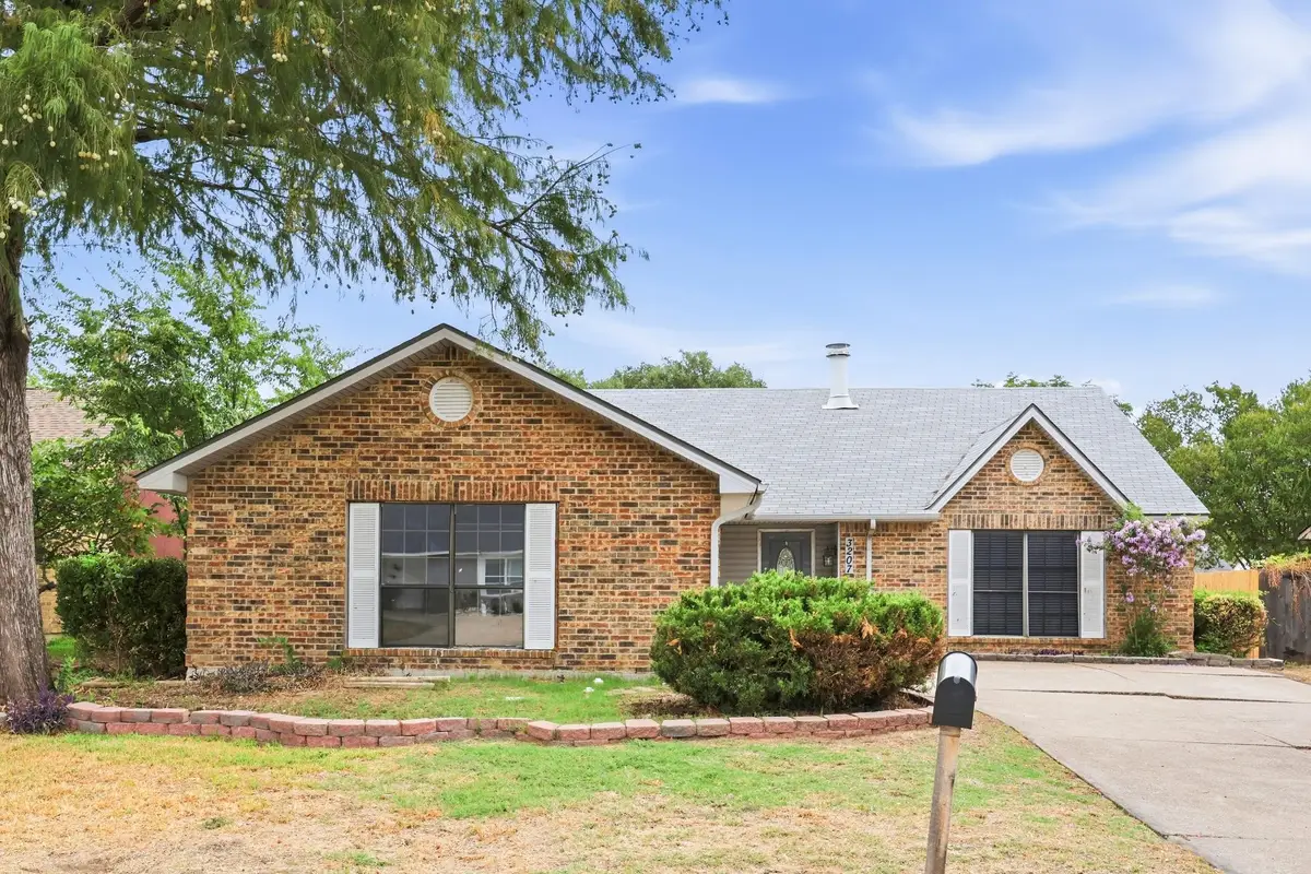 3207 Wintersmith Drive, Arlington, TX 76014 - #1