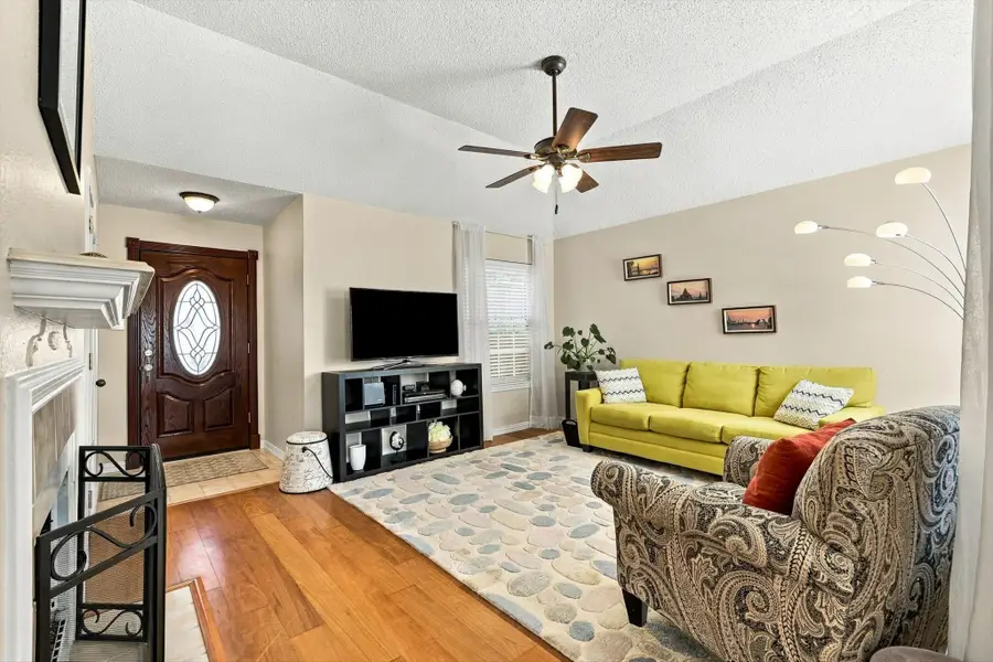 2524 Brooke Trail, Carrollton, TX 75006 - #3