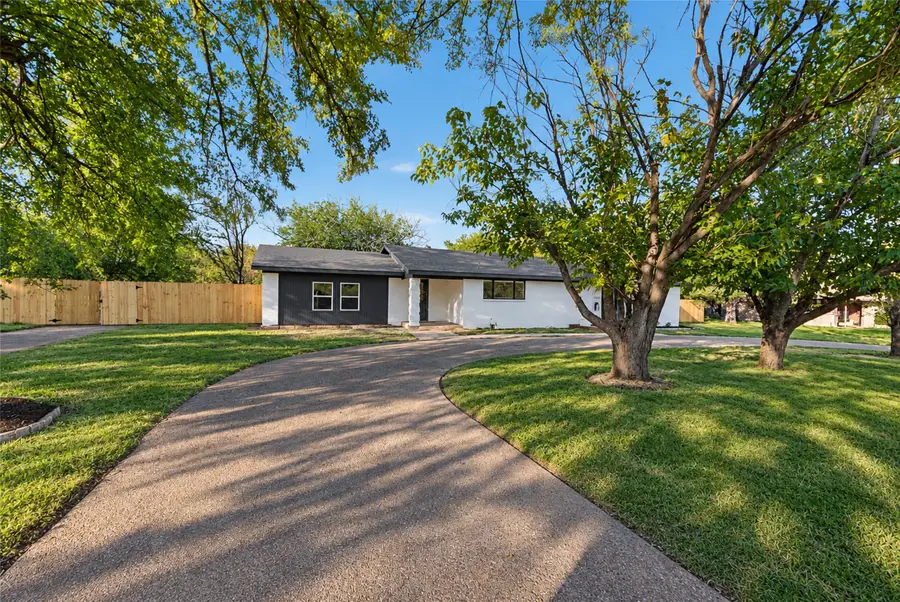 3209 Lakeshore Drive, Weatherford, TX 76087 - #3