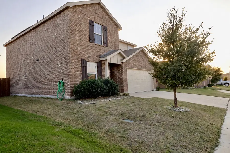 949 Shire Avenue, Haslet, TX 76052 - #2