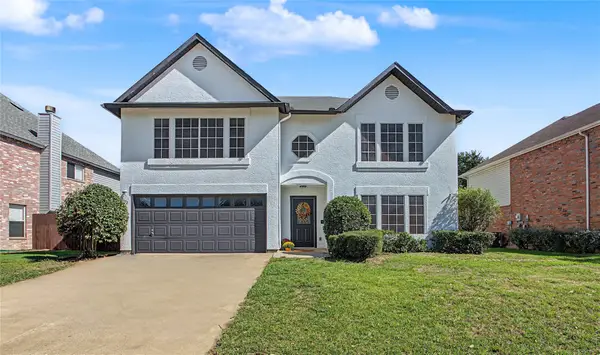 3152 Pine Valley Drive, Grand Prairie, TX 75052