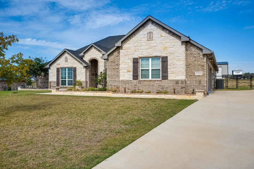 12900 Cold Spring Lane, Ponder, TX 76259 - #1