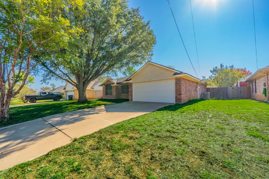 1507 Sunflower Lane, Granbury, TX 76048 - #3