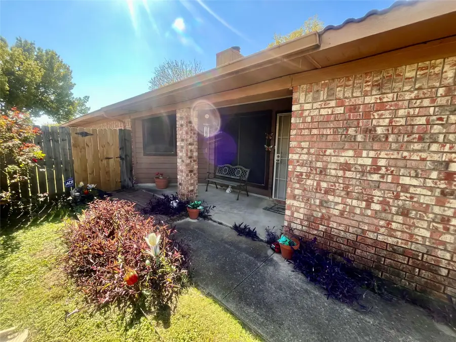 1116 Sandalwood Lane, Desoto, TX 75115 - #2