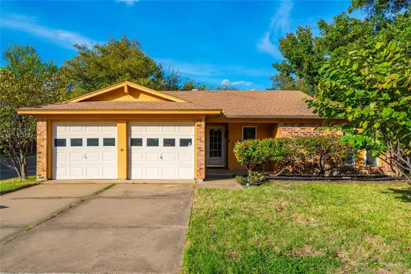 6613 Starnes Road, Watauga, TX 76148