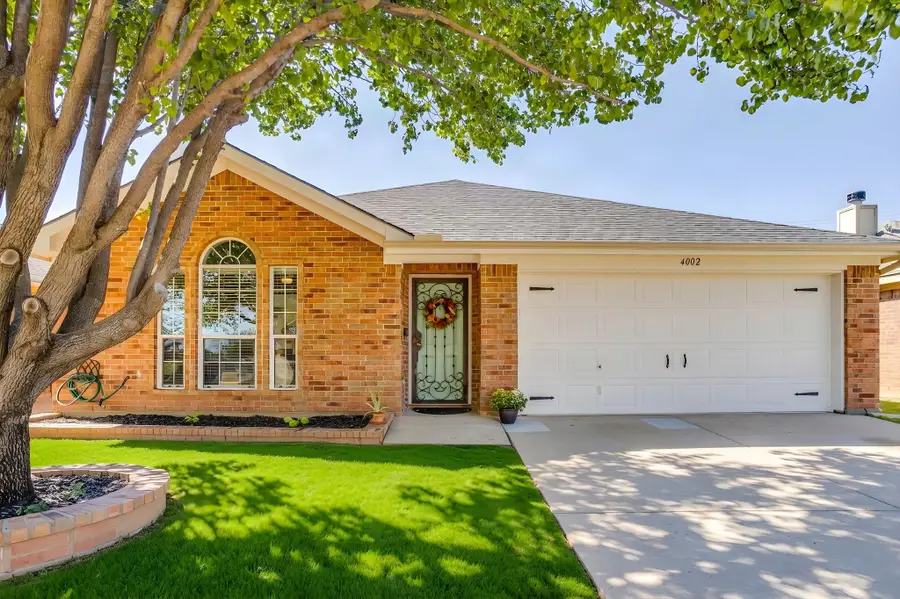 4002 Sapphire Lane, Granbury, TX 76049 - #2