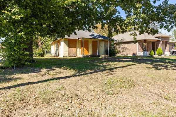 926 Frances Street S, Terrell, TX 75160