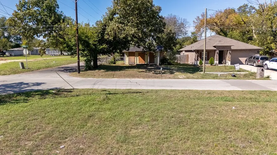 926 Frances Street S, Terrell, TX 75160 - #3