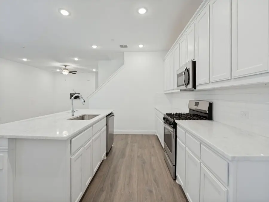1024 Thomas Place, Carrollton, TX 75006 - #3