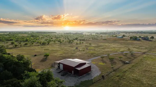 1095 Austin Hines Drive, China Spring, TX 76633