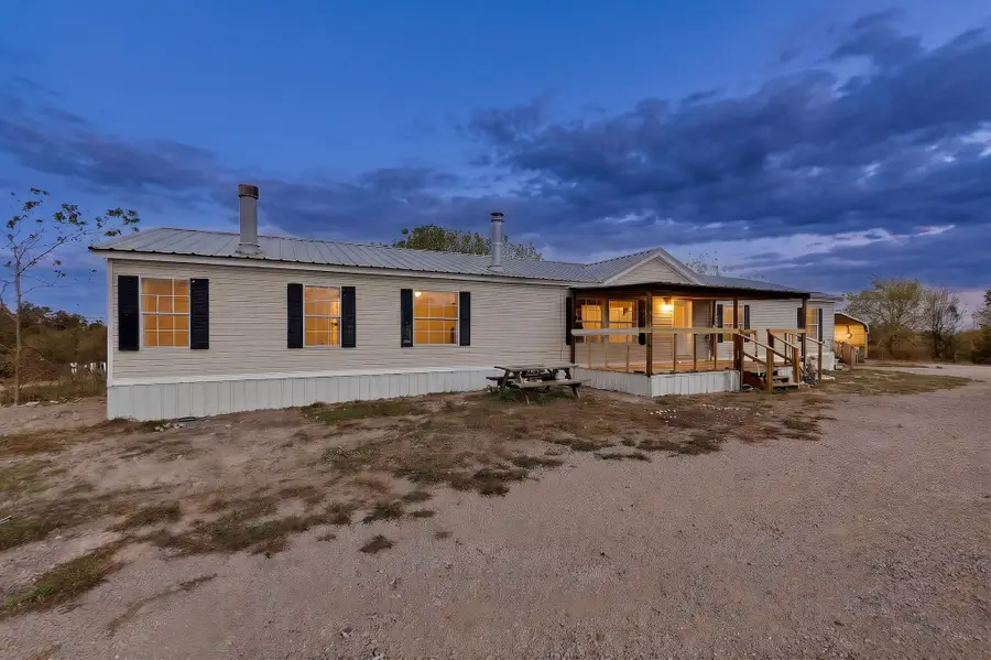280 Coyote Trail, Rhome, TX 76078 - #2