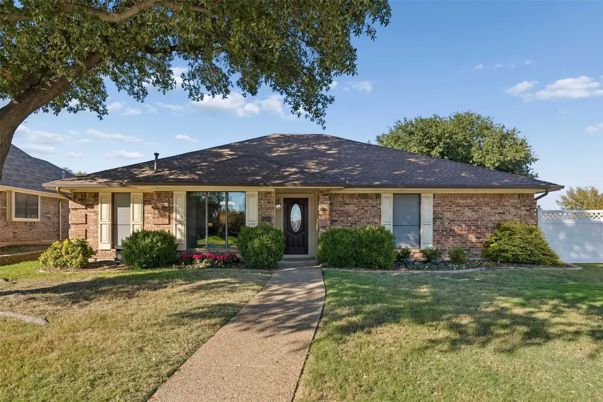 2051 Robin Hill Lane, Carrollton, TX 75007 - #1