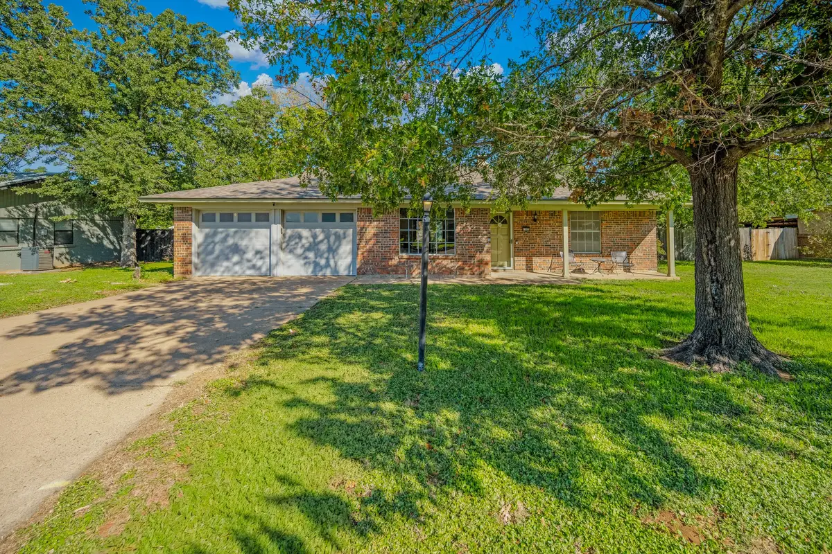 1703 Lamar Street, Mineral Wells, TX 76067 - #1