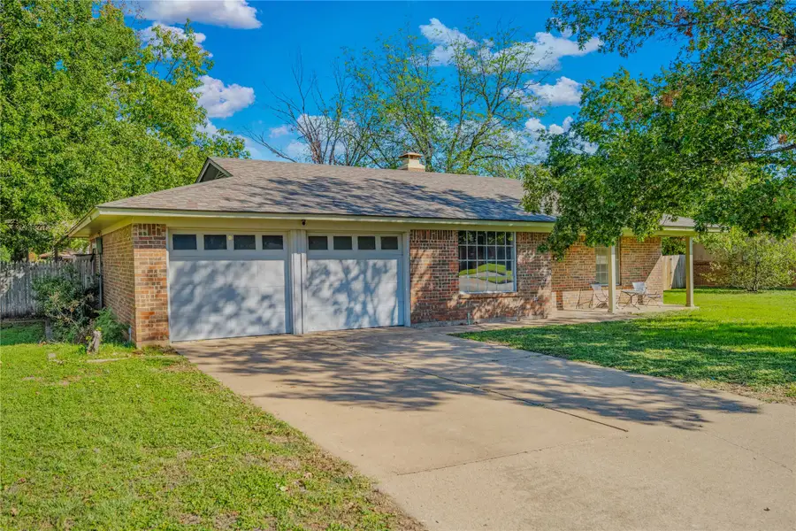 1703 Lamar Street, Mineral Wells, TX 76067 - #2