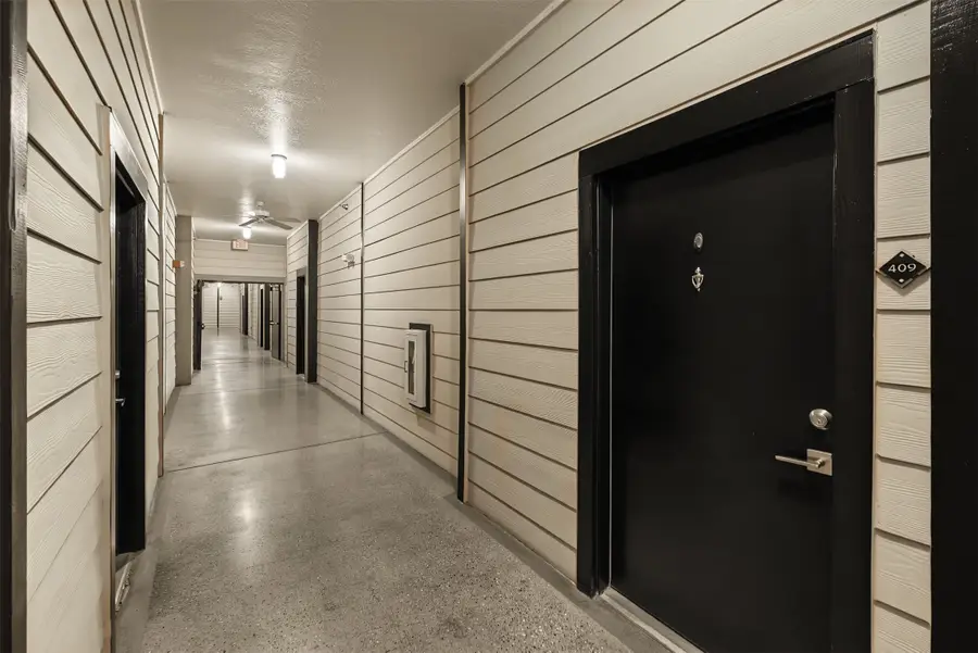 201 W Lancaster Avenue #409, Fort Worth, TX 76102 - #2