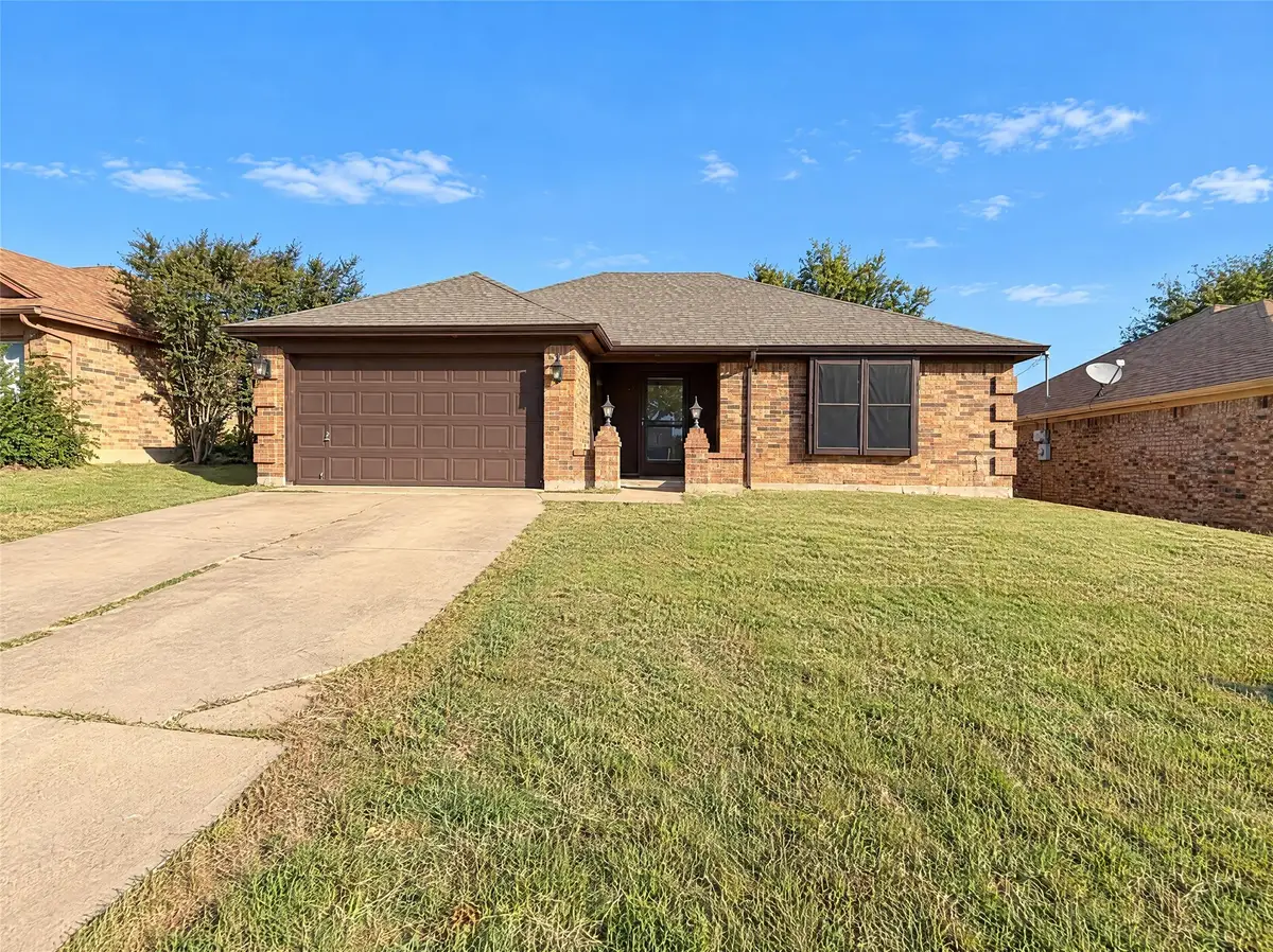 935 Thistle Ridge Lane, Arlington, TX 76017 - #1