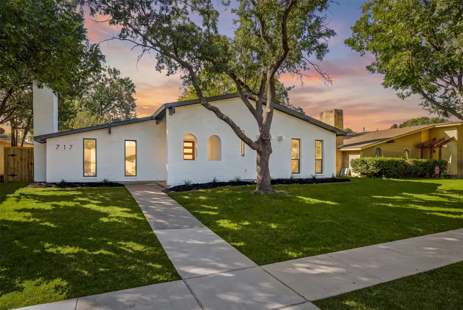 717 Bluebonnet Drive, Grand Prairie, TX 75052 - #2