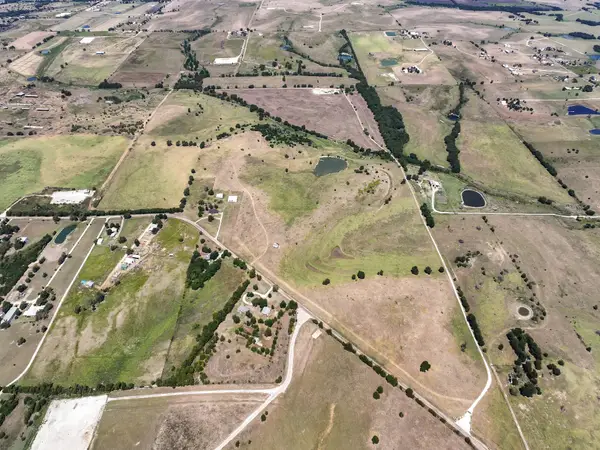 4801 Woodard Avenue, Cleburne, TX 76033