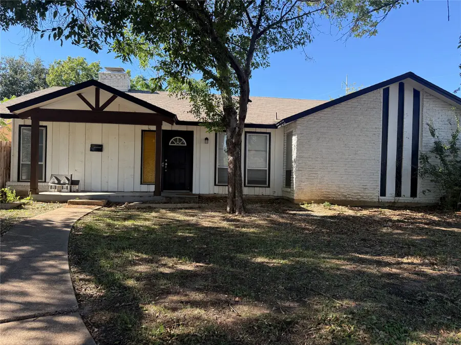 3825 Eugene Court N, Irving, TX 75062 - #2