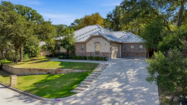 428 Lake Terrace Drive, Azle, TX 76020