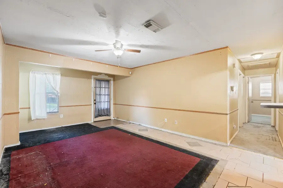 310 Eastland Street, Cleburne, TX 76031 - #3
