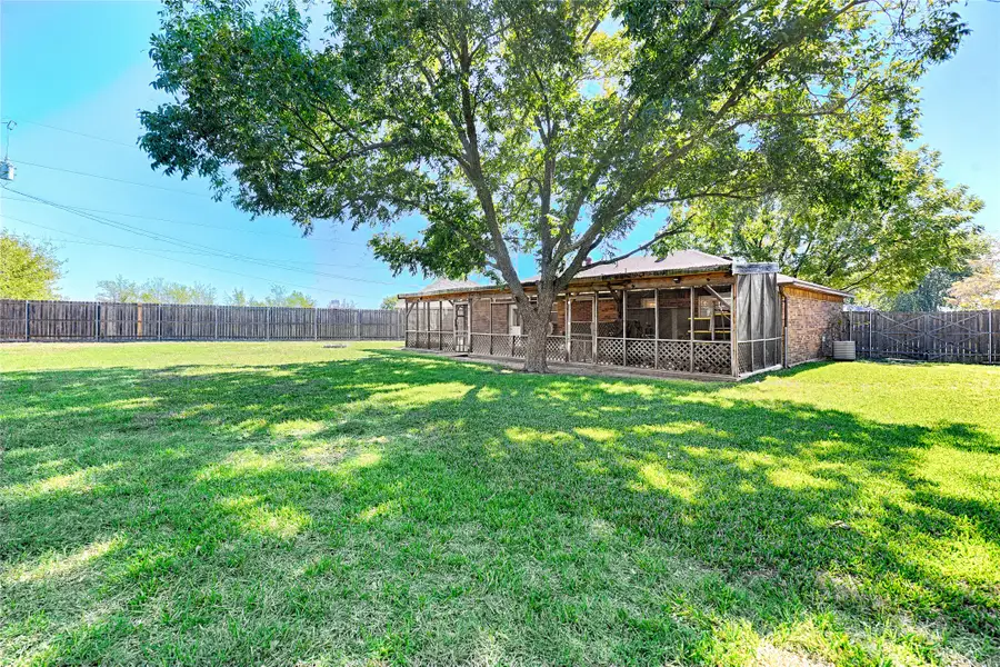305 Tejas Drive, Glenn Heights, TX 75154 - #2