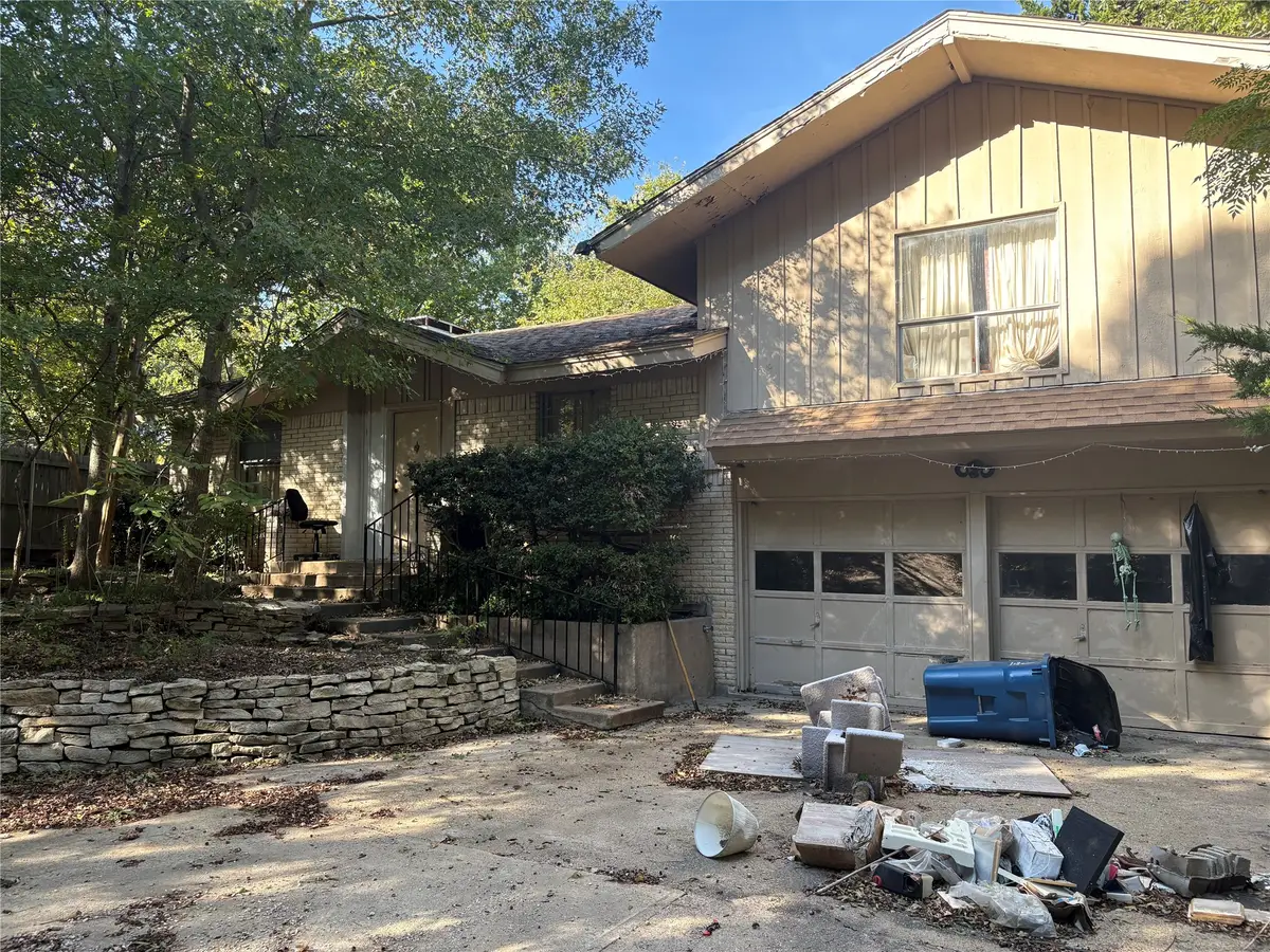 1001 N Cockrell Hill Road, Desoto, TX 75115 - #1