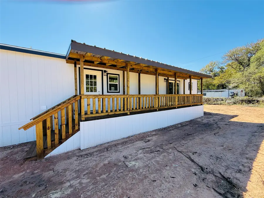 5902 Arrowhead Drive, Granbury, TX 76048 - #2