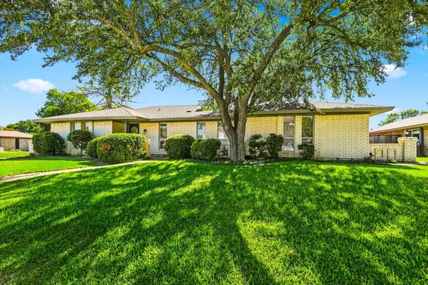 1900 Ports O Call Drive, Plano, TX 75075