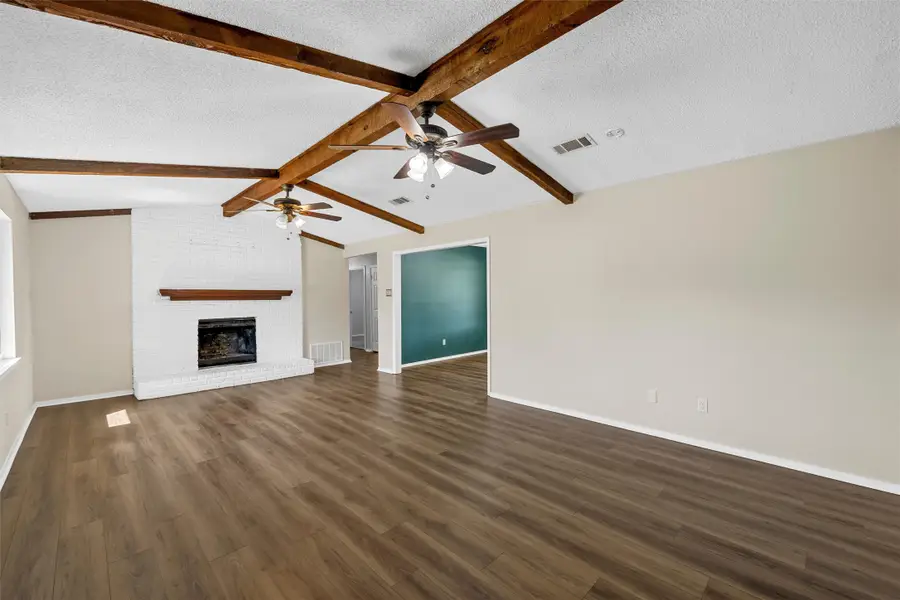 900 N Bunker Drive, Robinson, TX 76706 - #2