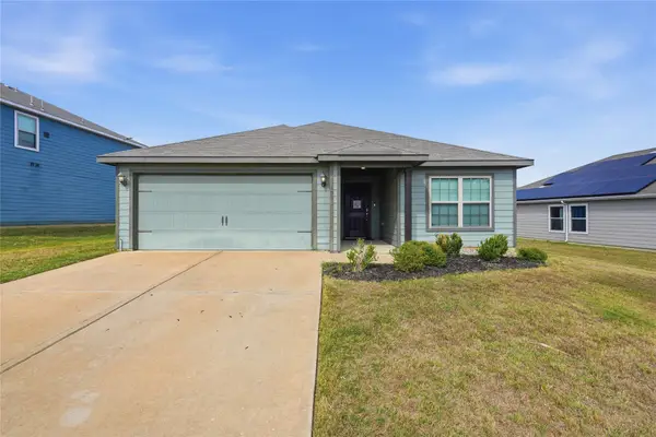 105 Clark Street, Venus, TX 76084