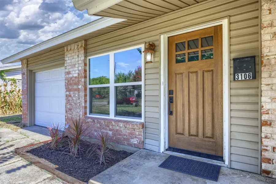 3106 Parker Street, Irving, TX 75062 - #2