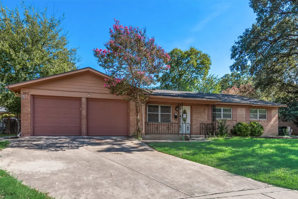 5613 Wimbleton Way, Fort Worth, TX 76133 - #1