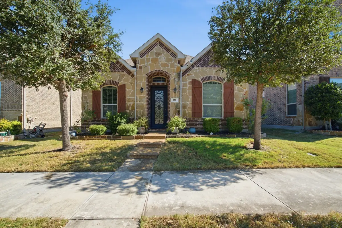 510 Garden Avenue, Euless, TX 76039 - #1