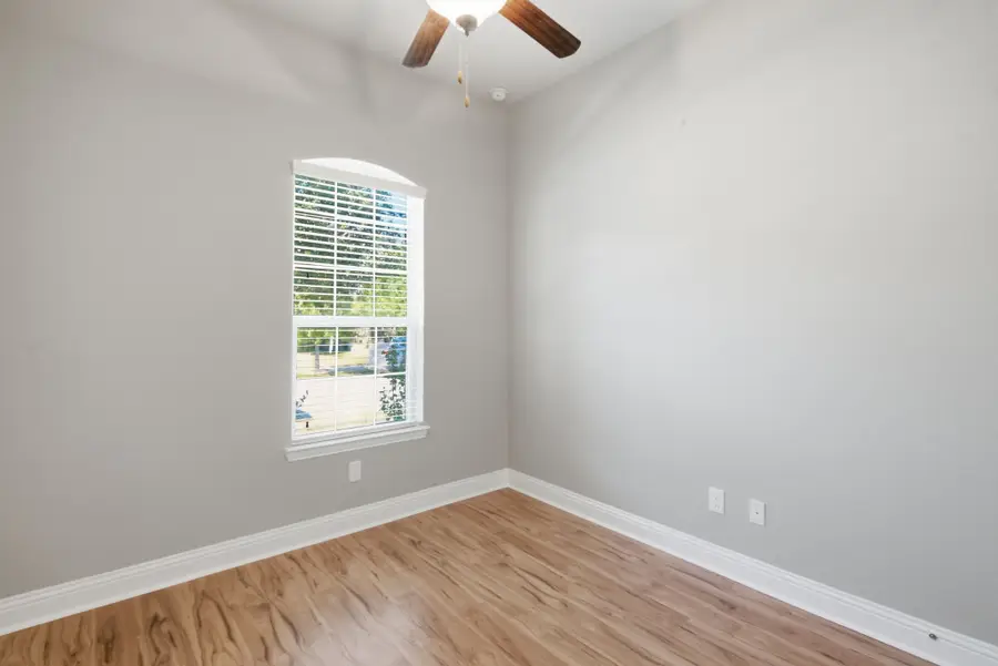 510 Garden Avenue, Euless, TX 76039 - #2