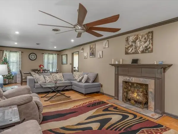 404 Laura Street, Mansfield, LA 71052