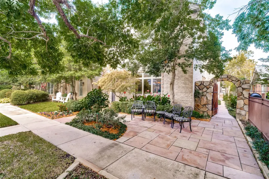 4604 Pershing Avenue, Fort Worth, TX 76107 - #3