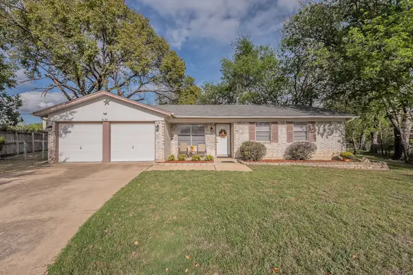 6620 Rickee Court, Watauga, TX 76148