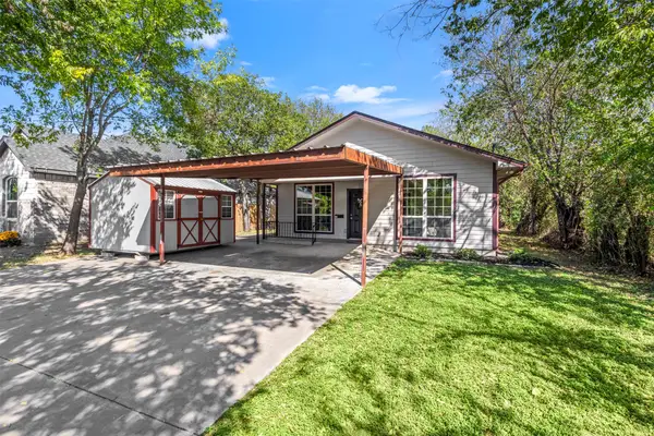 810 S Sherman Street, Ennis, TX 75119