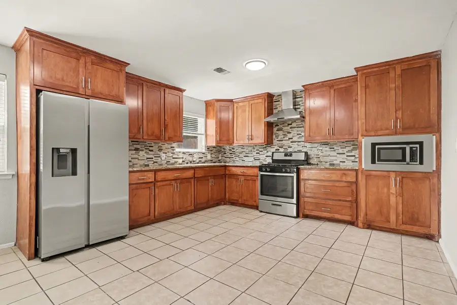 3720 Royal Crest Drive, Fort Worth, TX 76140 - #2