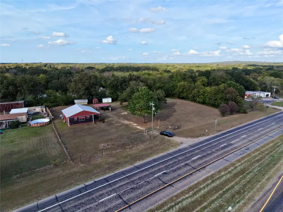 10632 State Highway 31 W, Malakoff, TX 75148 - #2