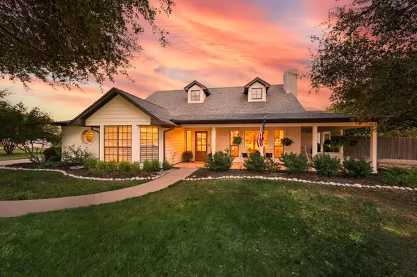 2405 N Carroll Avenue, Southlake, TX 76092