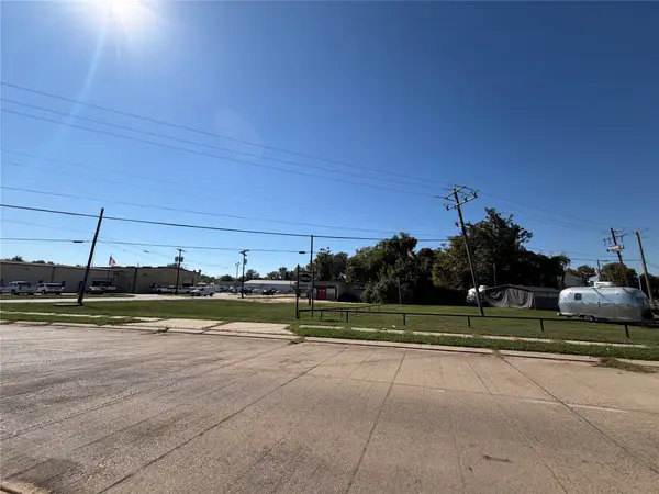 701 Airport Drive, Shreveport, LA 71107